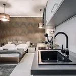 Apartmanhaz Soho גיור
