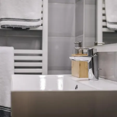 아파트 Apartmanhaz Soho 기오르