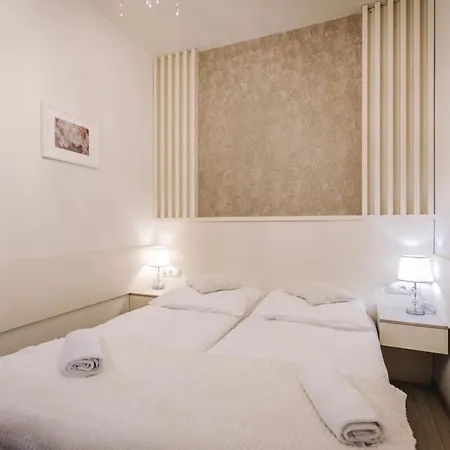 Apartmanhaz Soho 기오르