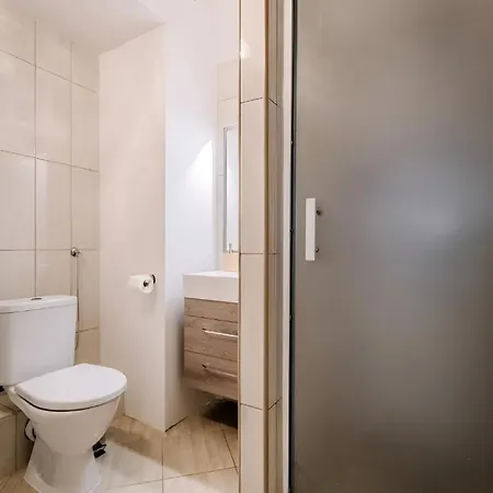 아파트 Apartmanhaz Soho 기오르