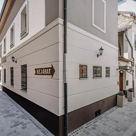Apartmanhaz Soho * Gyor